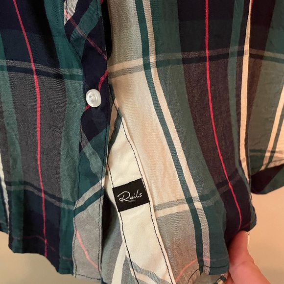 NWOT Rails button up. Size Medium. - Picture 4 of 4